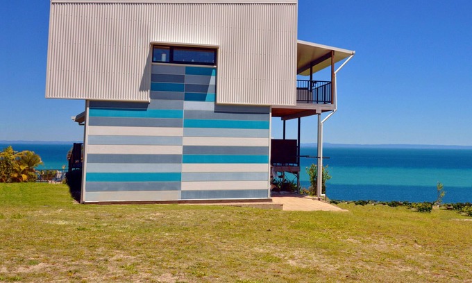 Brisbane Waterfront House | Grand View: Breathtaking Oceanfront Escape with Pool