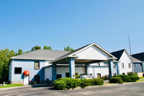 Vonore Hotel | Comfortable Stays at Grand Vista Hotel & Suites