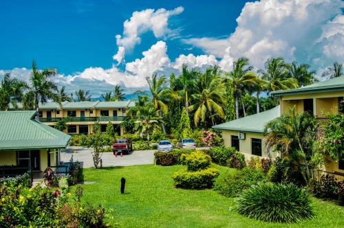 Wailoloa Hotel | Family-Friendly Getaway at Grand West Villas with Pool Access