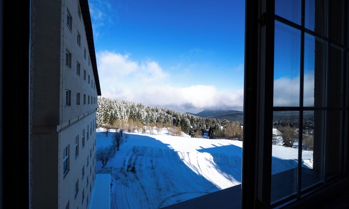 Osmangazi Hotel | Discover Grand Yazıcı Uludağ: 4-Star Retreat with Spa & Pool