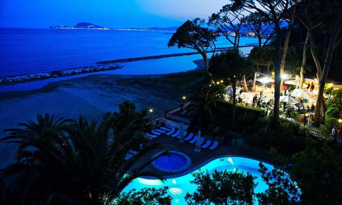 Formia Hotel | Elegant Grande Albergo Miramare with Ocean View & Spa