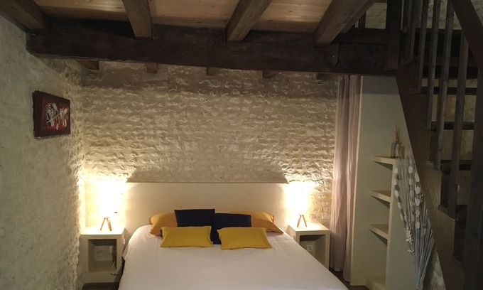 Montils House | Grande champagne - Bed and breakfast