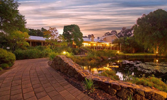 Margaret River Hotel | Discover Stay Margaret River: Family-Friendly Retreat with Pool