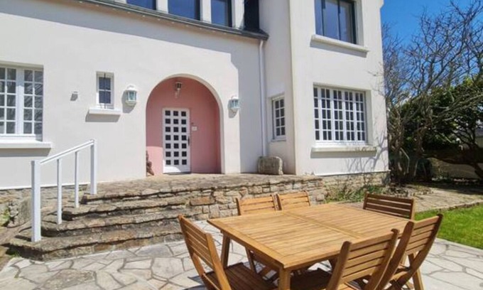 Kerherou House | Elegant Maison with Garden and Sea Views on the Corniche