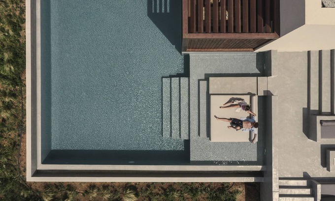 Preveza Hotel | Elegant Pool Suite with Sea View at Meraviglia Slow Living