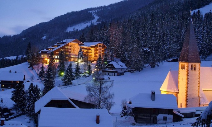 Sankt Oswald House | Indulge in Grande Suite at Hotel St. Oswald with Spa & Pool