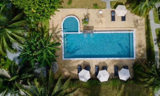 Khuekkhak Hotel | Experience Grandfather Khaolak Resort: Oceanfront and Hot Tub