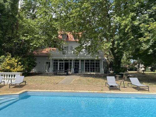 Saint-Julien-en-Born Villa | Discover GRANDIFLORA et POASANA: Oceanfront Family Retreat