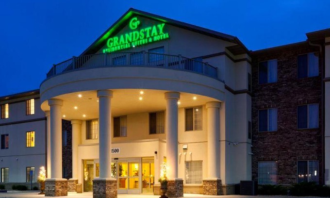 Faribault Hotel | Discover GrandStay Residential Suites in Faribault, MN