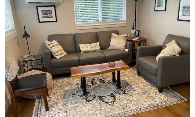 Gig Harbor Apartment | Top-Rated Grandview Guest Suite with Spa & Hot Tub
