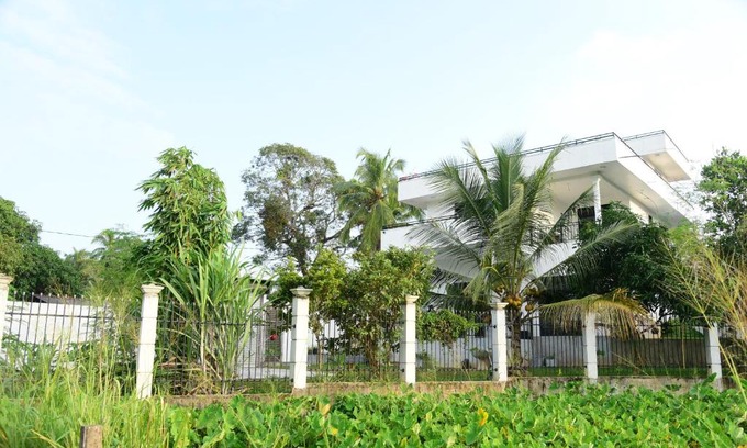 Ambalangoda Apartment | Relaxing Family Getaway at Grandview Lodge Hikkaduwa