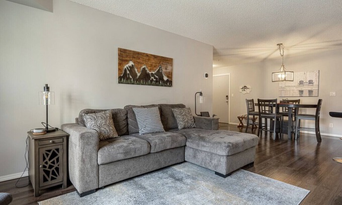 East Kootenay Condo | Exquisite Grandview Pointe: Pool, Hot Tub & Gym Await!