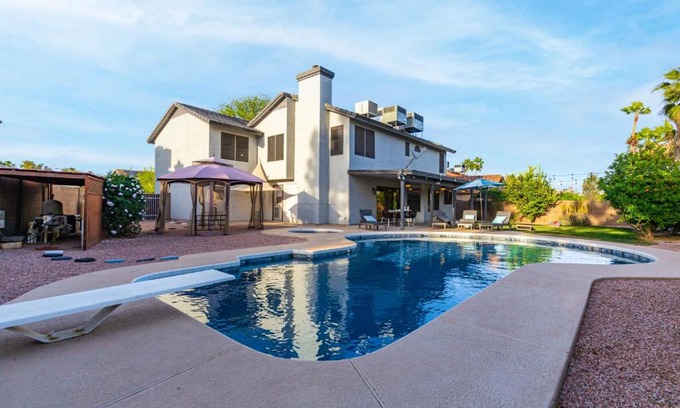 Paradise Valley Village House | Grandview Scottsdale Retreat with Pool and Hot Tub