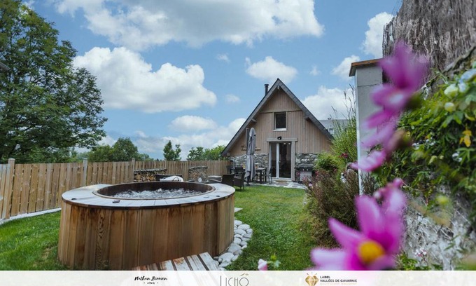 Beaucens House | Cozy Grange Cornemusé in the Heart of the Pyrénées