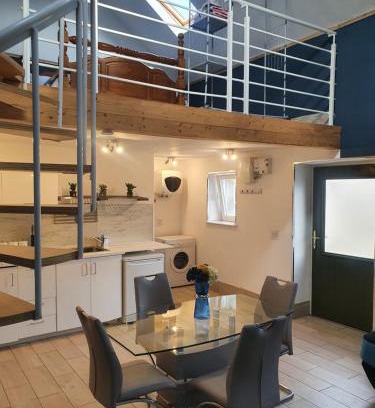 Kildare Apartment | Family-Friendly Grange Cottages with 8.4/10 Guest Rating