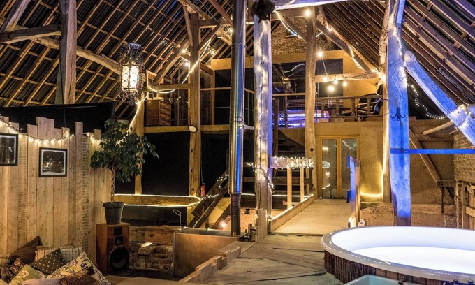 Donceel House | Relax at Grange Du 19eme: Pool & Spa Awaits You