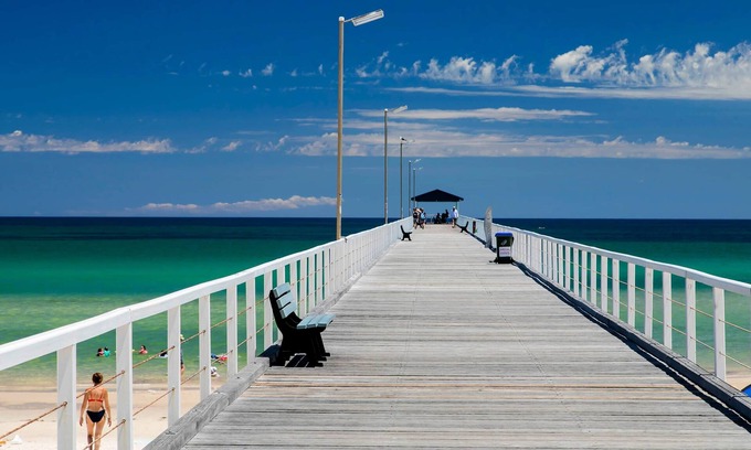 Grange House | Grange Parkview: Family-Friendly Seaside Retreat with Breakfast
