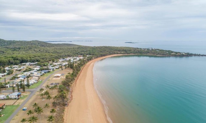 Grasstree Beach Apartment | Discover Grasstree Beach Shacks: Family-Friendly Retreat