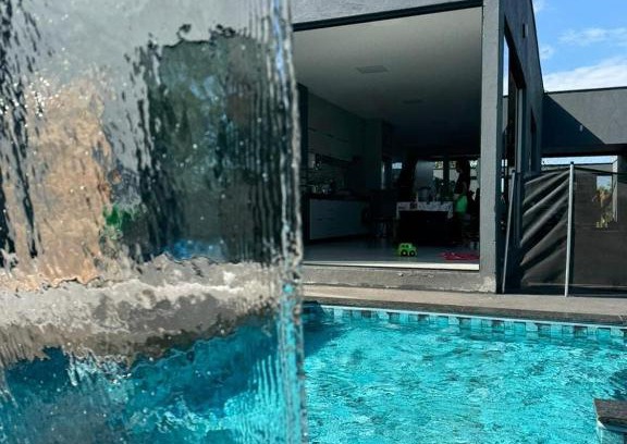 Aruana Park House | Gray House
