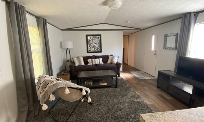 Mouth of Wilson House | Grayson Gravel Traverse Gem: Family-Friendly Retreat Awaits