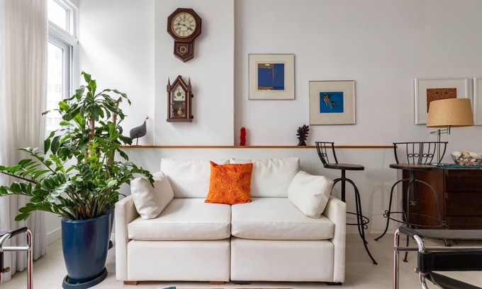 Leme Apartment | Discover Wonder at Leme: Family-Friendly Getaway Awaits