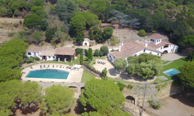 Sant Andreu de Llavaneres Other | Great Masia S-XV for 40 people.