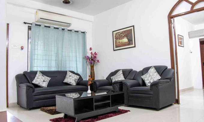 Thousand Lights West Apartment | Convenient Greams Road Apartments with Restaurant & Breakfast