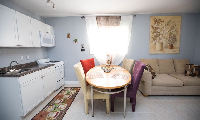 Warm Mineral Springs House | Guest Rated 9.6! 1 Bedroom Near Warm Mineral Springs