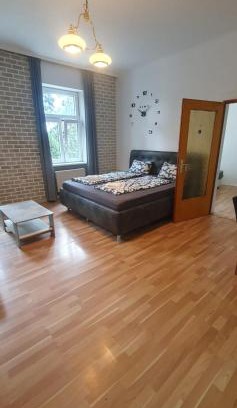 Simmering Apartment | Great 2 Bedrooms Apartment near Enkplatz U3