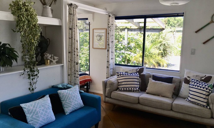 Tikitere House | Ideal Stay for Rotorua Biking Groups - Pet Friendly & More