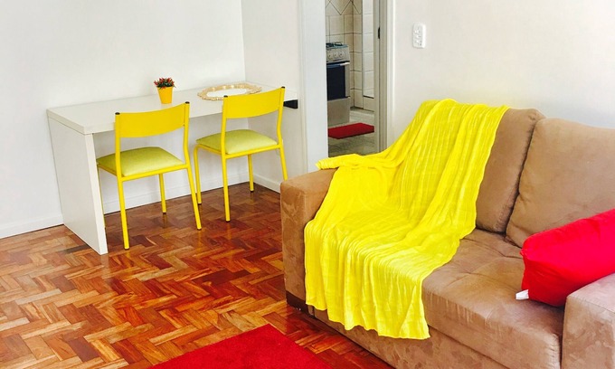Centro Historico Apartment | Top-Rated Apartment Near Gasometer with Family-Friendly Amenities