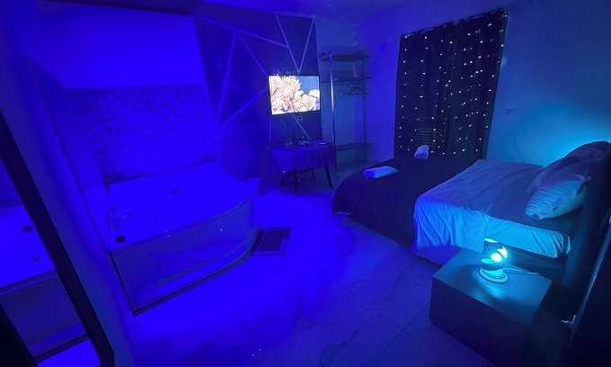 Acerra Bed & Breakfast | Great choice for relaxing, with hot tubs and more.