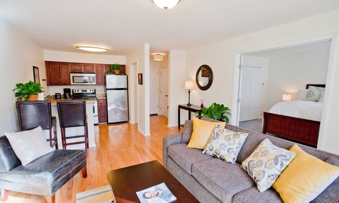 Melrose Condo | Cozy Condo in Trendy 12South with Pool & Breakfast