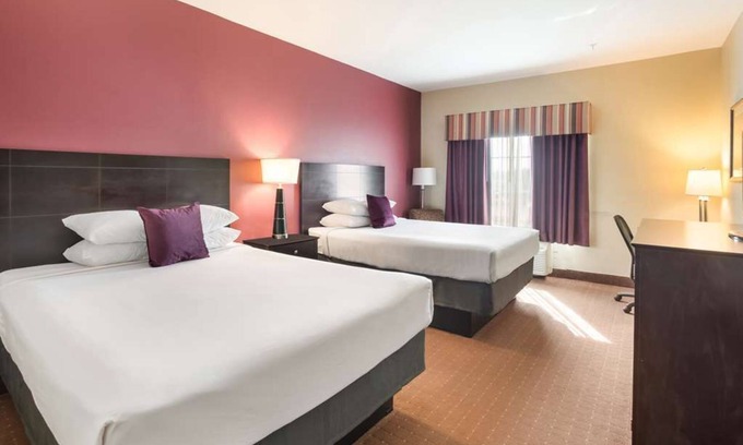 Saint Landry Hotel | Discover Great Offers at Knights Inn Bunkie with Pool & Breakfast