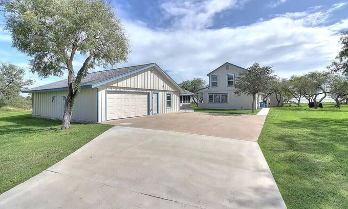 Bayside House | Great Escape- Pool & Lighted Pier