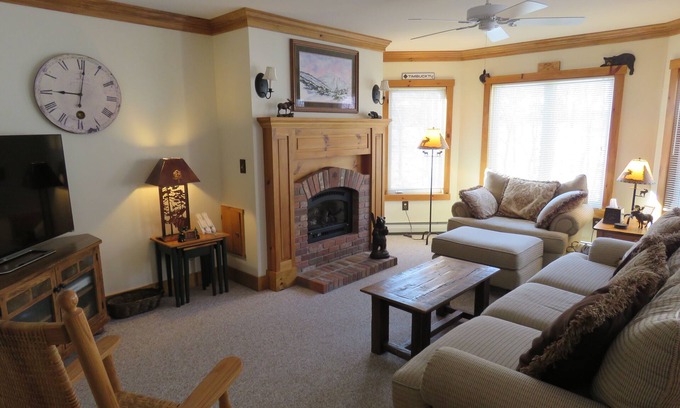 North Troy Condo | Family-Friendly Ski-In Ski-Out Condo at Jay Peak Resort