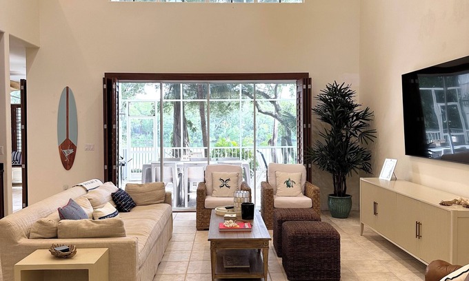 Key Largo House | Inviting Family Retreat with Pool and Scenic Lake Views