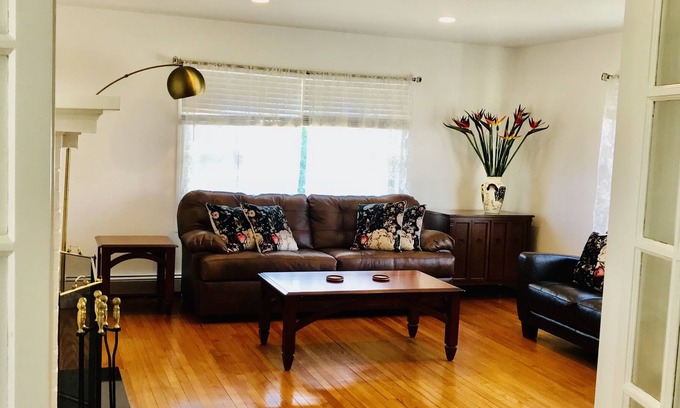 East Norwalk House | Great Find Beach Flat!