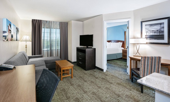 Round Rock Apartment | Great for Business Travelers! Air-Conditioned King Suite + FREE Buffet Breakfast