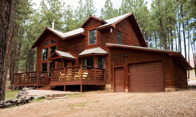 Angel Fire House | Ideal Getaway Near Ski Lift and Golf Course - Family Friendly