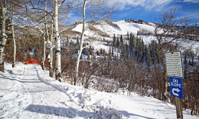 Steamboat Springs Condo | Recently Remodeled Retreat with Heated Pool and Ski Access