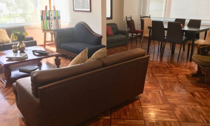 Calle 100 Apartment | Prime Location Near Attractions with Family-Friendly Amenities