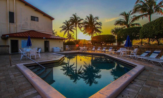 Anglers Park Condo | Ideal Spot for Water Sports with Amazing Bay Sunsets