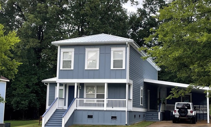 Starkville House | Perfect Spot for Families: Your Home Away from Home!