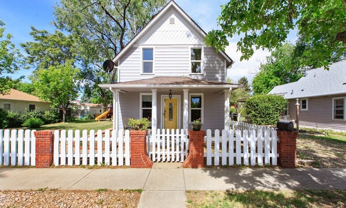 Arvada House | Prime Location in Old Town Arvada with Pet-Friendly Yard