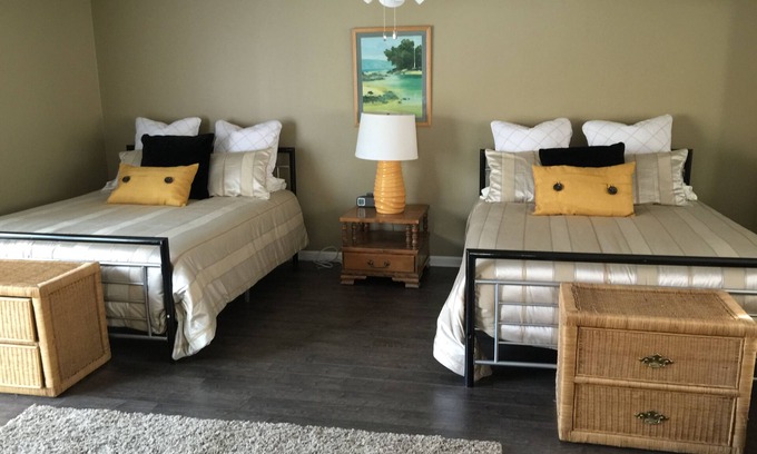 Desert Club Estates House | Prime Location! Walk to Old Town La Quinta with Pool & Spa