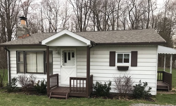 Pymatuning North Cottage | Great Location!! WI-FI Central AC to beach, Very close to beach and marina