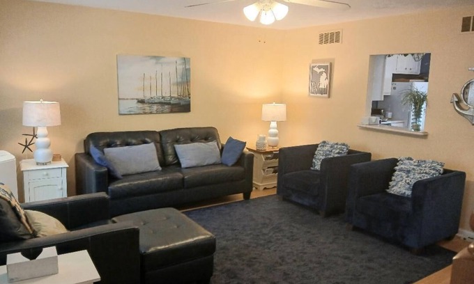 Petoskey Condo | Ideal Location with Pool and Ocean Views for Your Getaway!