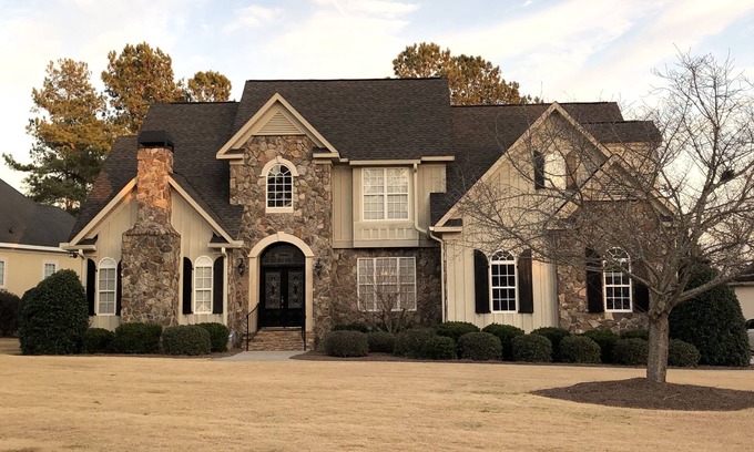 Evans House | Top-Rated Master Rental for Your Perfect Getaway