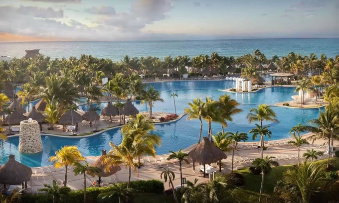 Downtown Resort | Inviting Mayan Riviera Maya: Pool, Spa & Kitchen Amenities